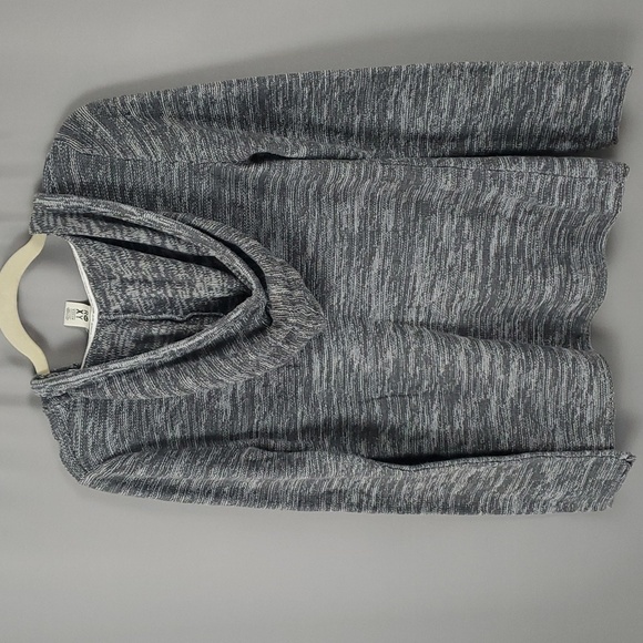Roxy Hoodie Style Sweater, Size M - Picture 2 of 6